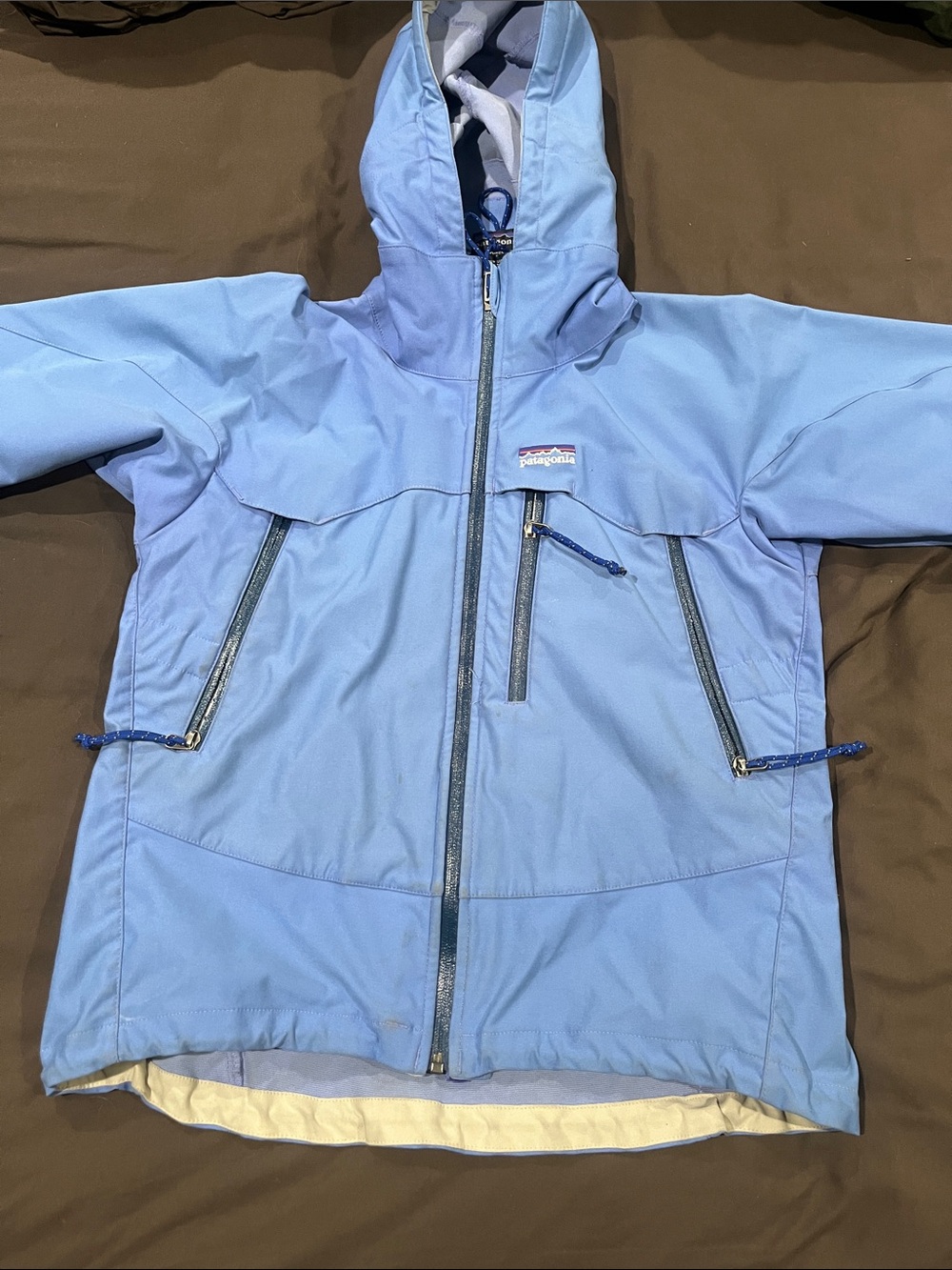 W’s Vintage Patagonia Light Blue Hooded Softshell Jacket